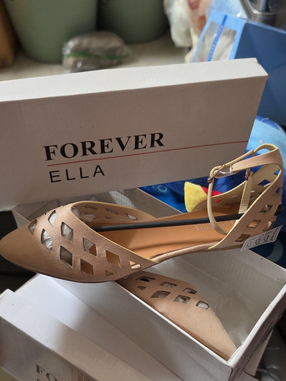 Nwt Women's Tan Laser-Cut Pointed D'Orsay Flats with Ankle Strap